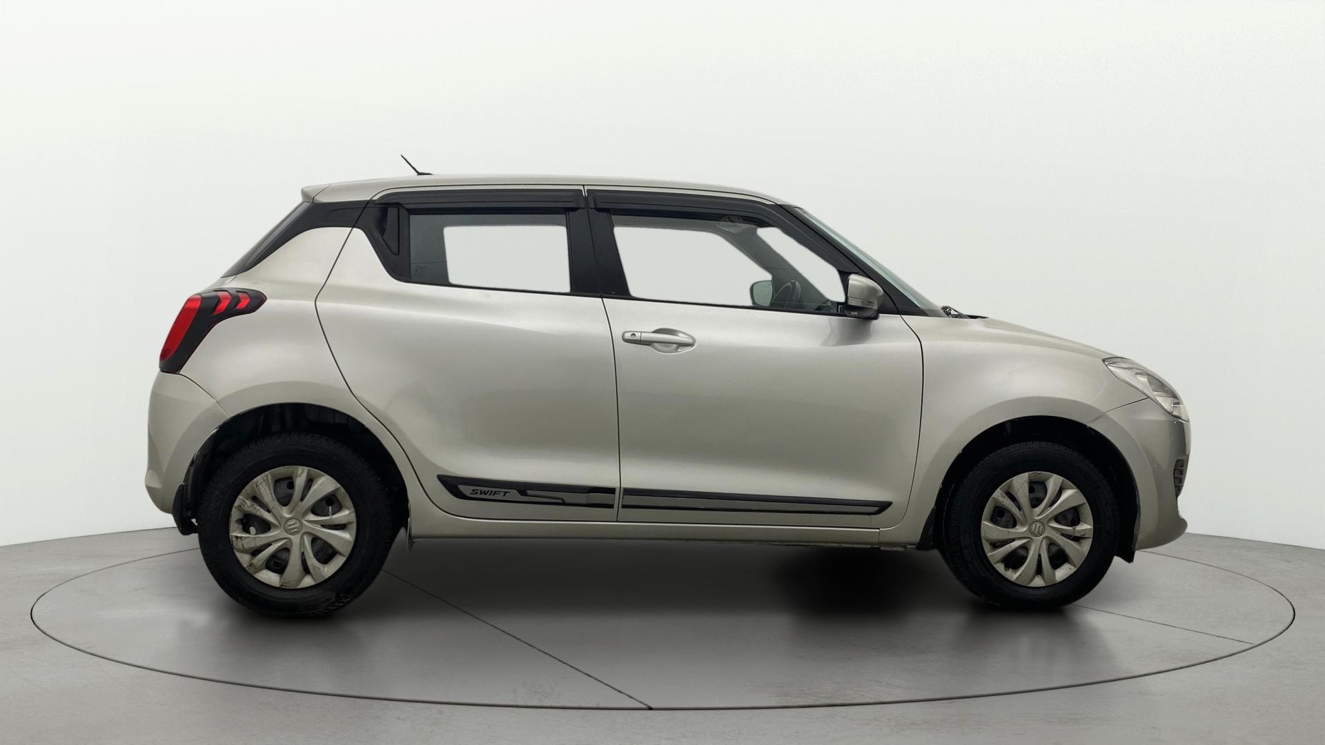View 2019 Maruti Suzuki 1000 Base Variant Image 8 Used 2019 Maruti Suzuki 1000 Base Variant Image 8