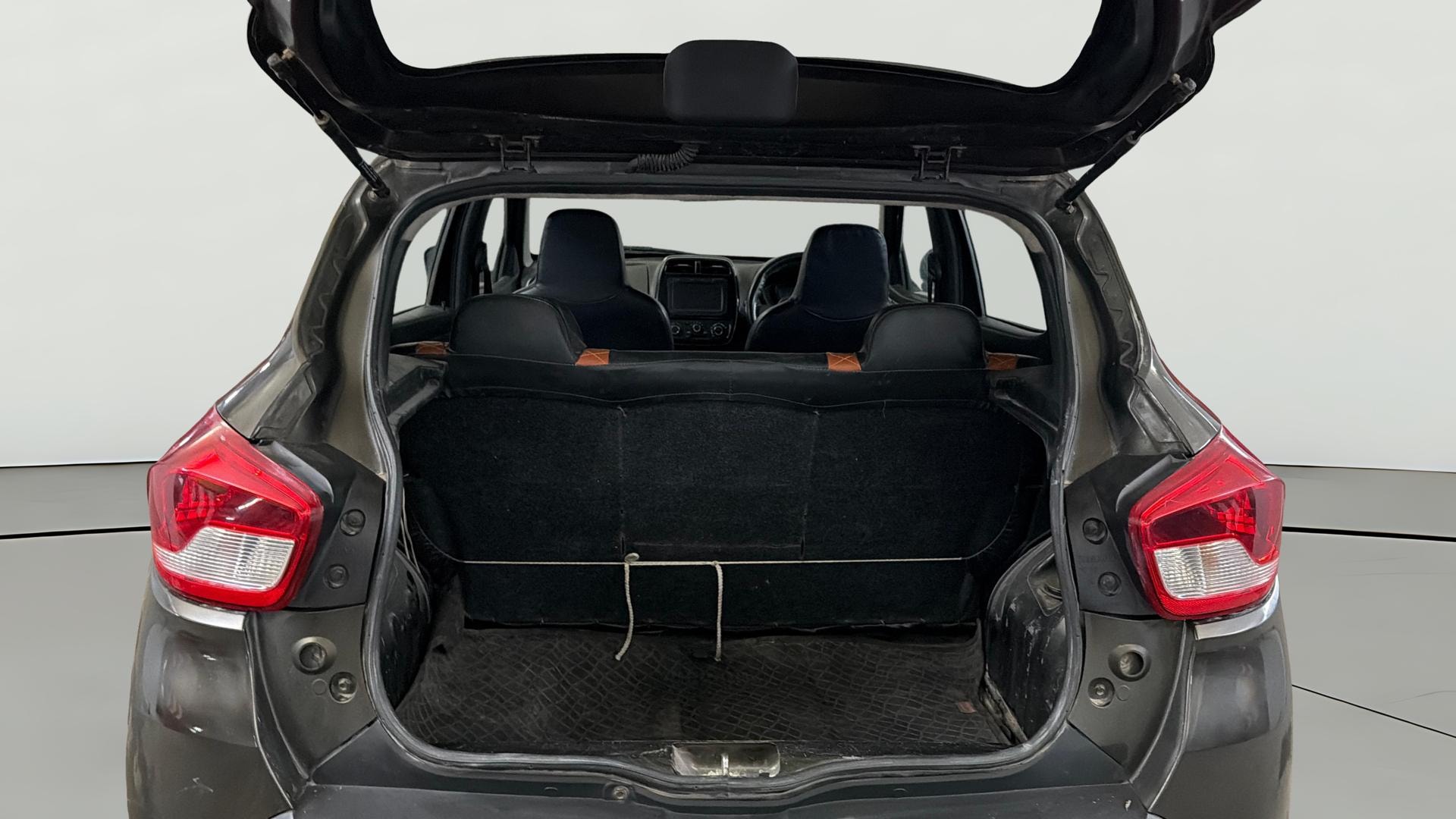 View 2017 Renault Kwid RXT 1.0 Image 36 Used 2017 Renault Kwid RXT 1.0 Image 36