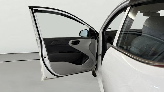 View Hyundai Grand i10 Nios Image 35 Used Hyundai Grand i10 Nios Image 35