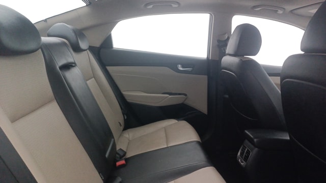 View Hyundai Verna Image 36 Used Hyundai Verna Image 36