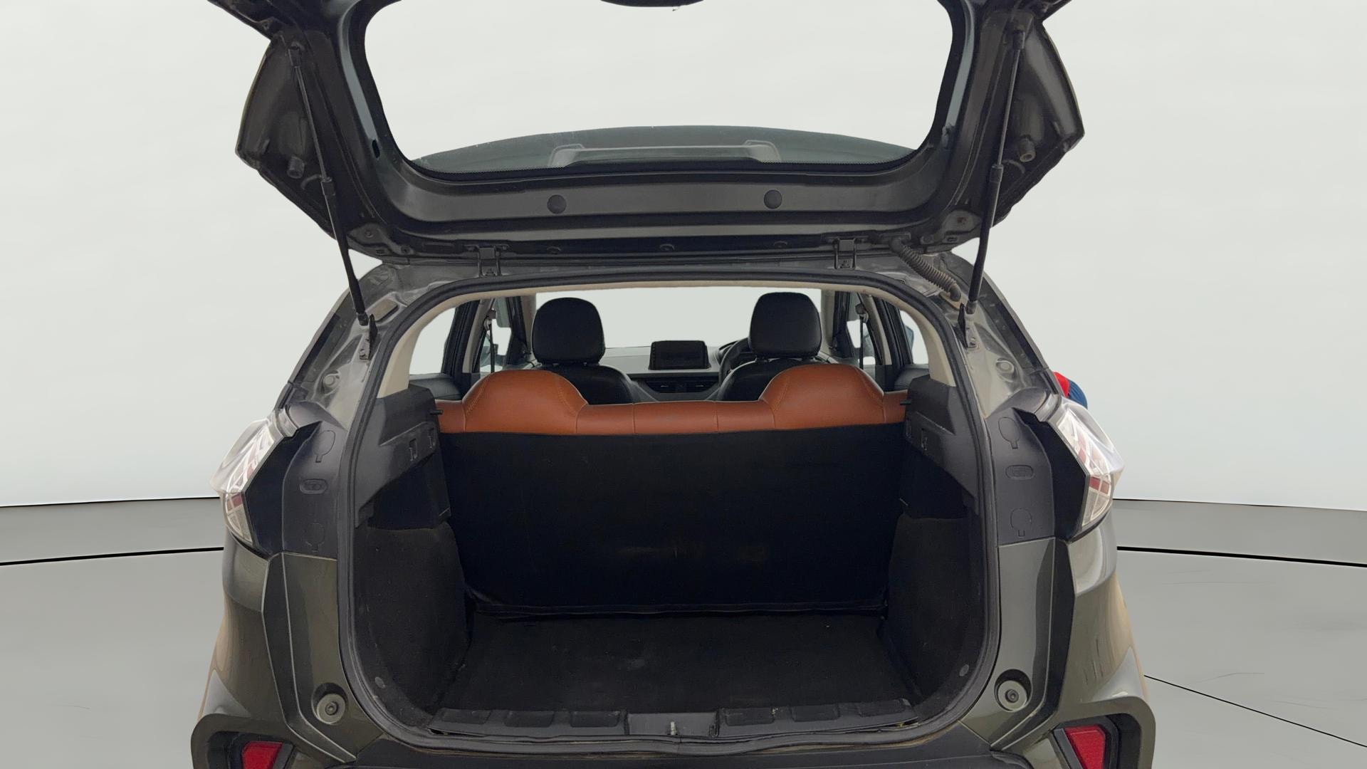 View 2020 Tata Nexon Revotron XE Image 36 Used 2020 Tata Nexon Revotron XE Image 36