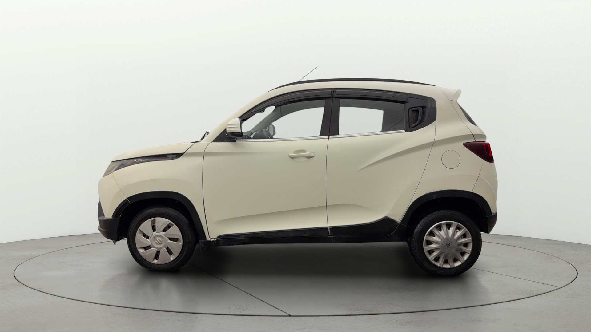 Used 2016 Mahindra KUV100 Used 2016 Mahindra KUV100