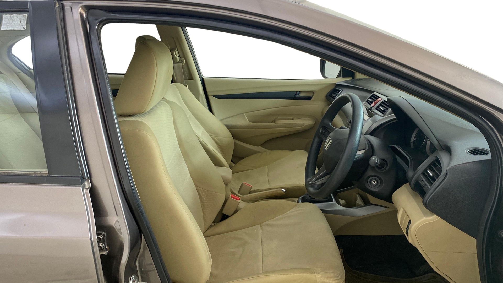 View 2013 Honda City ZX MT Diesel Anniversary Edition Image 25 Used 2013 Honda City ZX MT Diesel Anniversary Edition Image 25