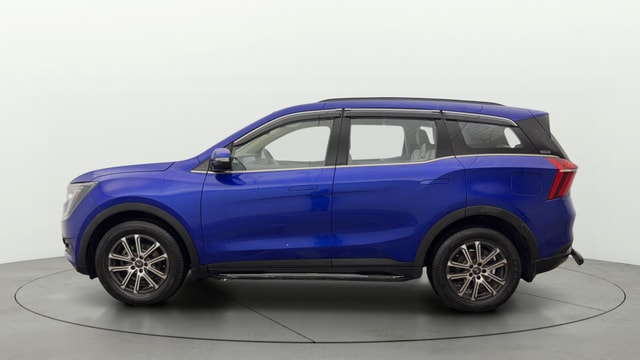 View Mahindra XUV700 Image 28 Used Mahindra XUV700 Image 28