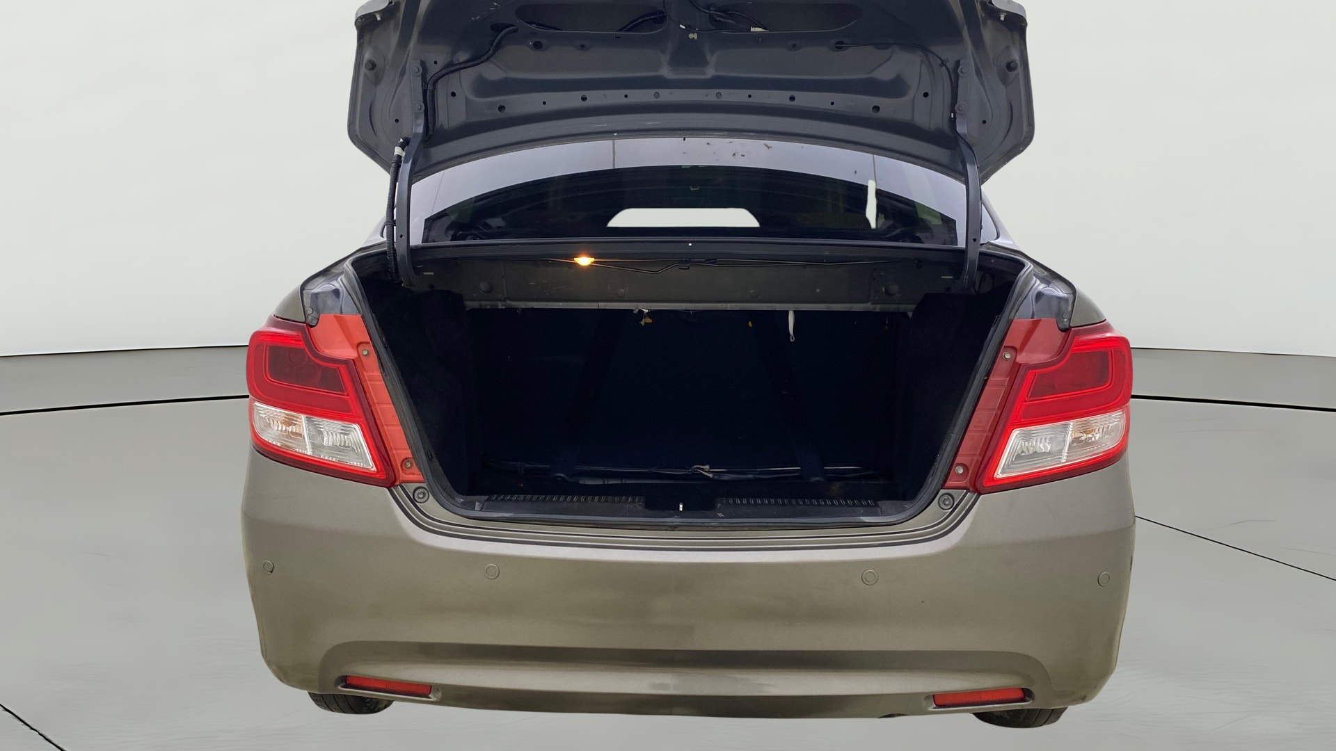 View 2019 Maruti Suzuki 1000 Base Variant Image 36 Used 2019 Maruti Suzuki 1000 Base Variant Image 36