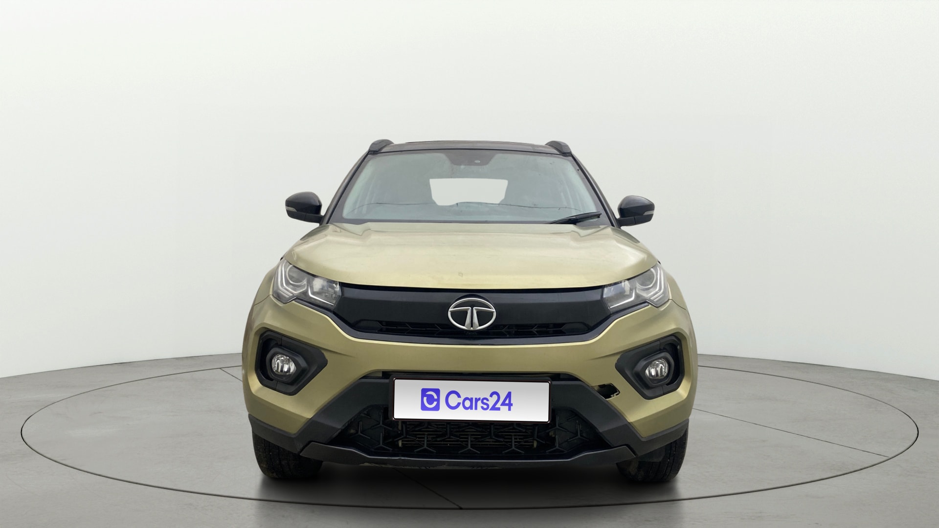 View 2022 Tata Nexon Revotron XE Image 1 Used 2022 Tata Nexon Revotron XE Image 1