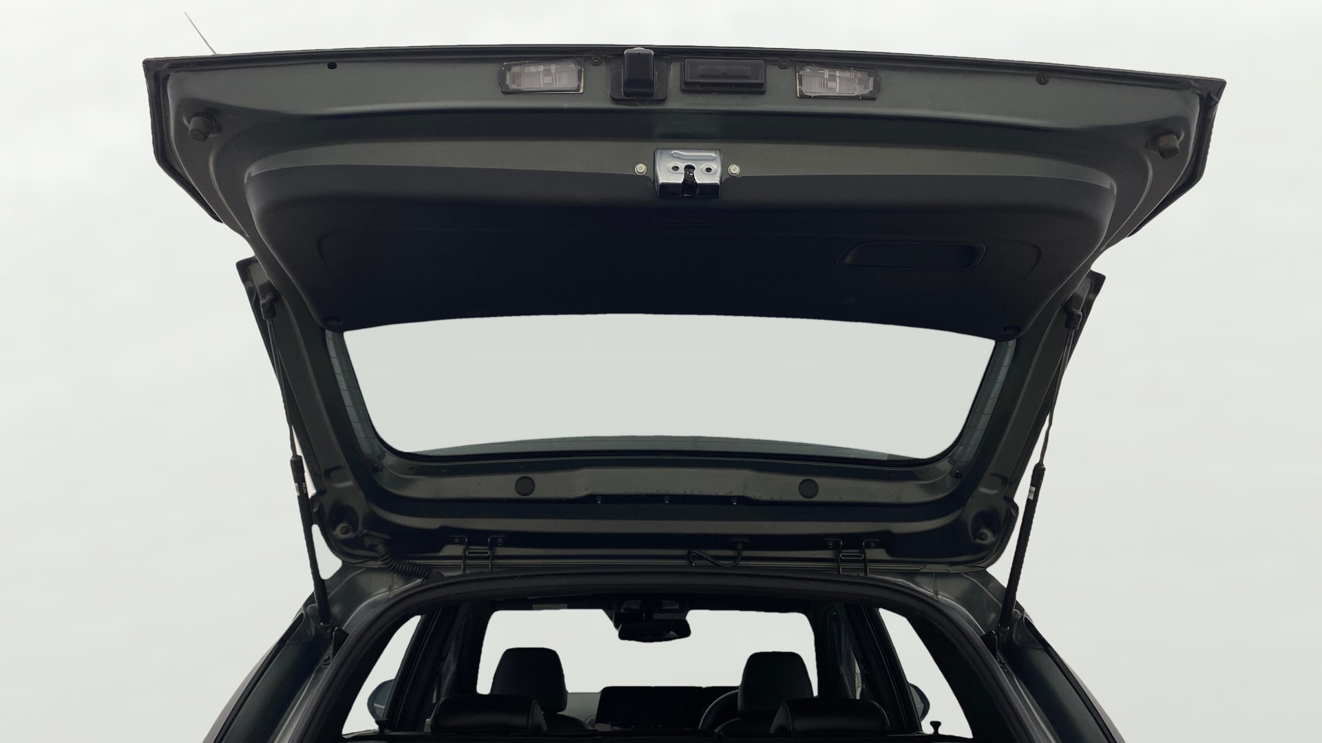 View 2024 Kia Sonet GTX Plus AT Diesel Image 17 Used 2024 Kia Sonet GTX Plus AT Diesel Image 17