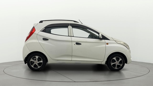 View Hyundai EON Image 8 Used Hyundai EON Image 8