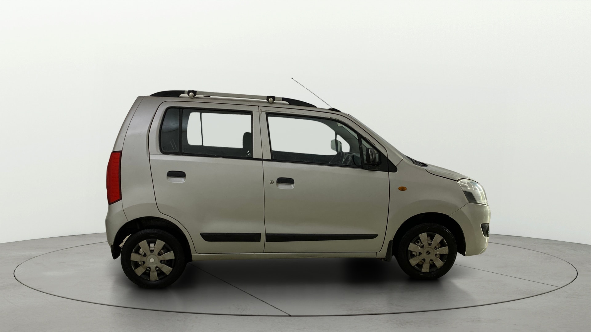 View 2015 Maruti Suzuki 1000 Base Variant Image 8 Used 2015 Maruti Suzuki 1000 Base Variant Image 8