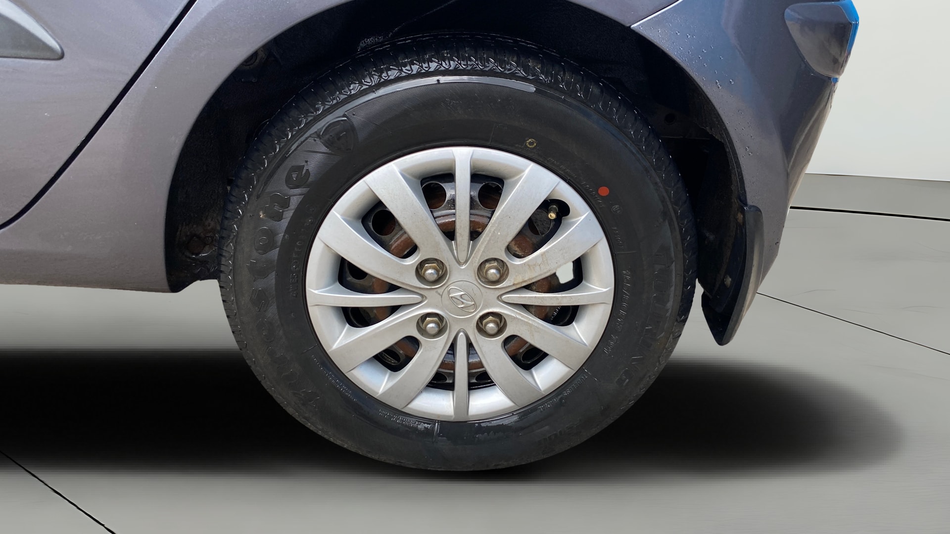 View 2014 Hyundai i10 1.2 Asta MT Image 7 Used 2014 Hyundai i10 1.2 Asta MT Image 7