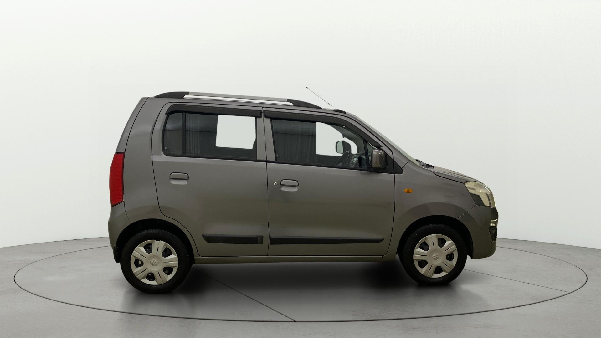 View 2017 Maruti Suzuki 1000 Base Variant Image 8 Used 2017 Maruti Suzuki 1000 Base Variant Image 8