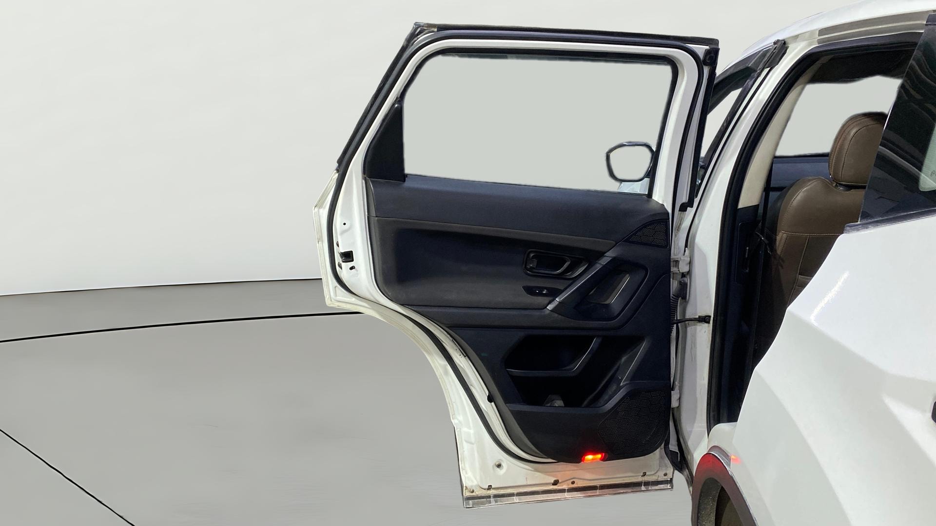 View 2022 Tata Harrier XE Image 15 Used 2022 Tata Harrier XE Image 15