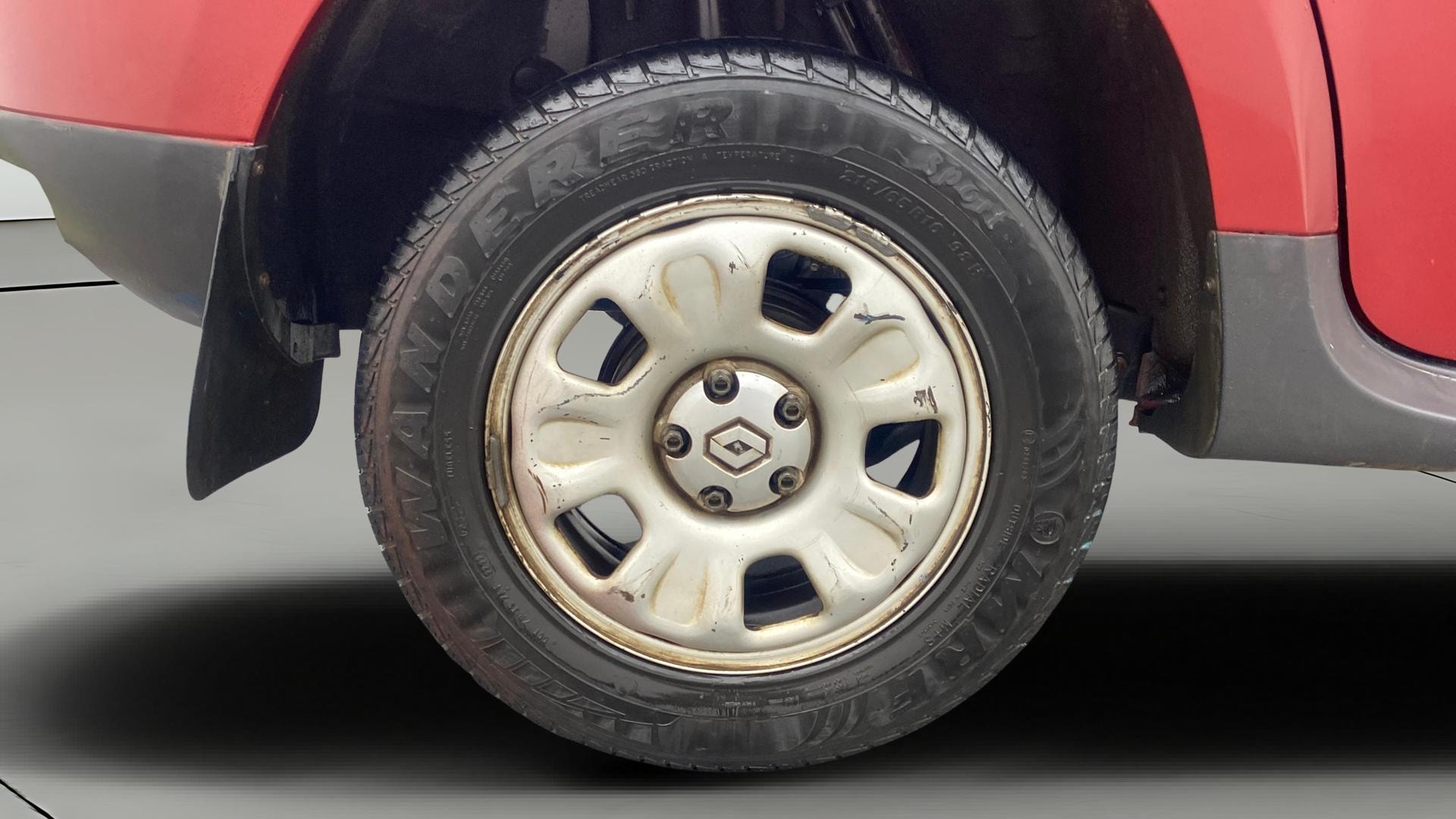 View 2014 Renault Duster Diesel 85PS STD Image 23 Used 2014 Renault Duster Diesel 85PS STD Image 23