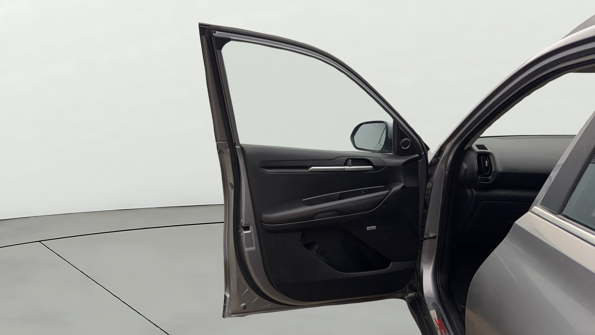 View 2020 Kia Sonet GTX Plus DCT Petrol Image 33 Used 2020 Kia Sonet GTX Plus DCT Petrol Image 33