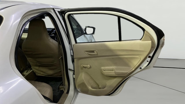 View Maruti Suzuki 1000 Image 6 Used Maruti Suzuki 1000 Image 6