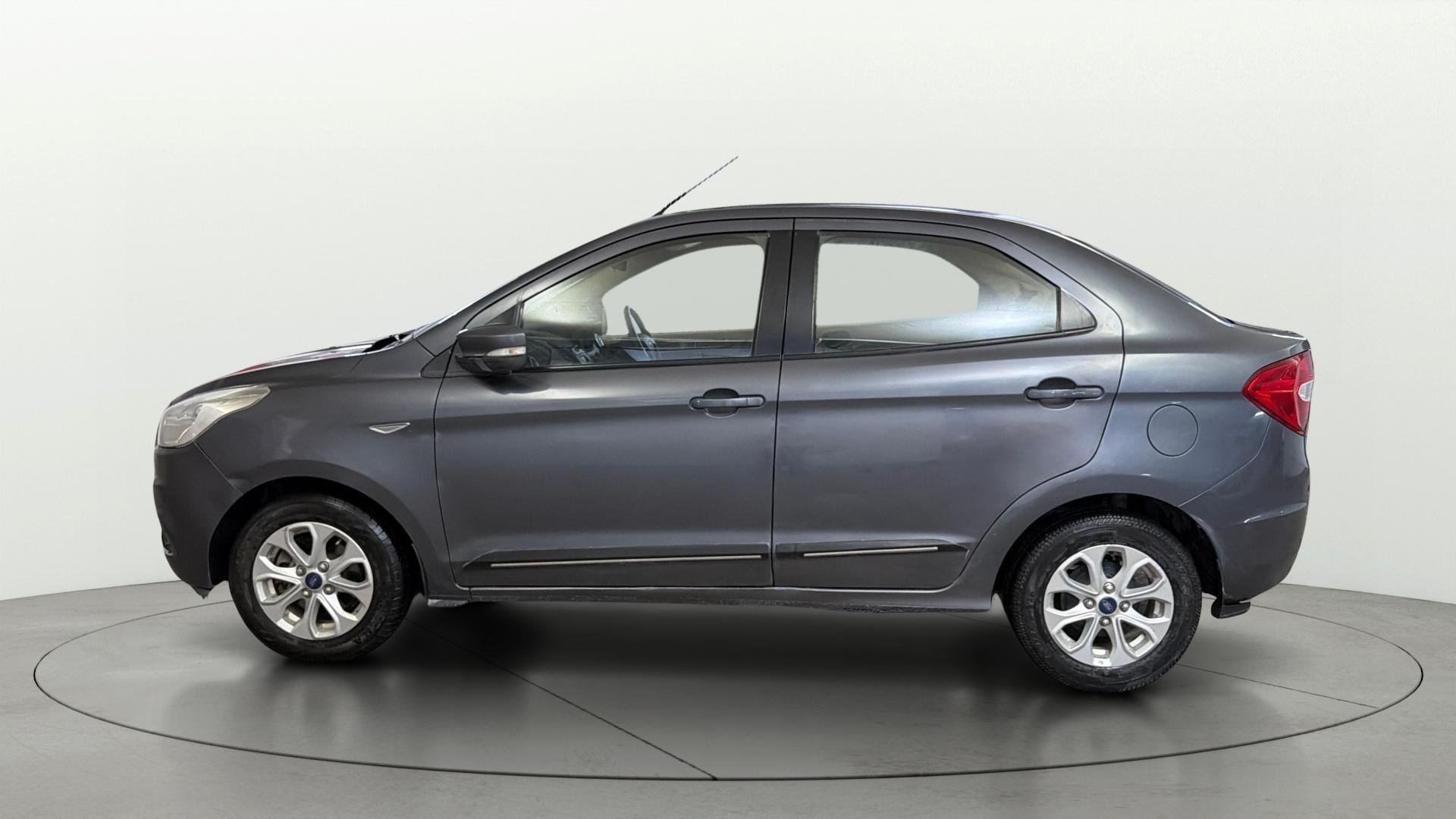 View 2017 Ford Figo Aspire 1.2P Ambiente MT BS IV Image 5 Used 2017 Ford Figo Aspire 1.2P Ambiente MT BS IV Image 5