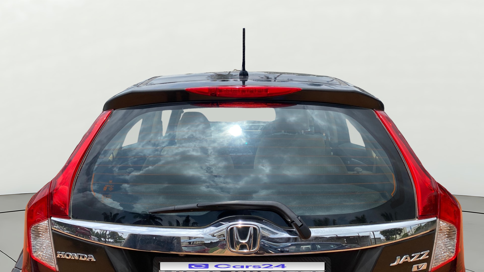 View 2018 Honda Jazz E MT Diesel Image 4 Used 2018 Honda Jazz E MT Diesel Image 4
