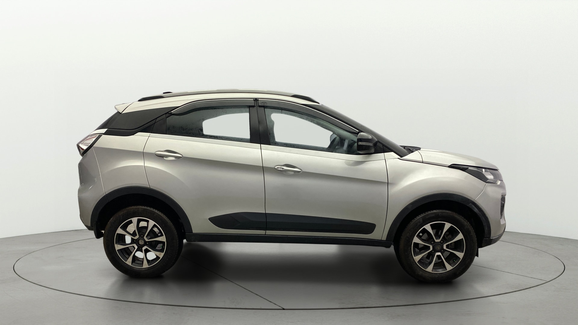 View 2020 Tata Nexon XZA Plus Diesel Image 8 Used 2020 Tata Nexon XZA Plus Diesel Image 8