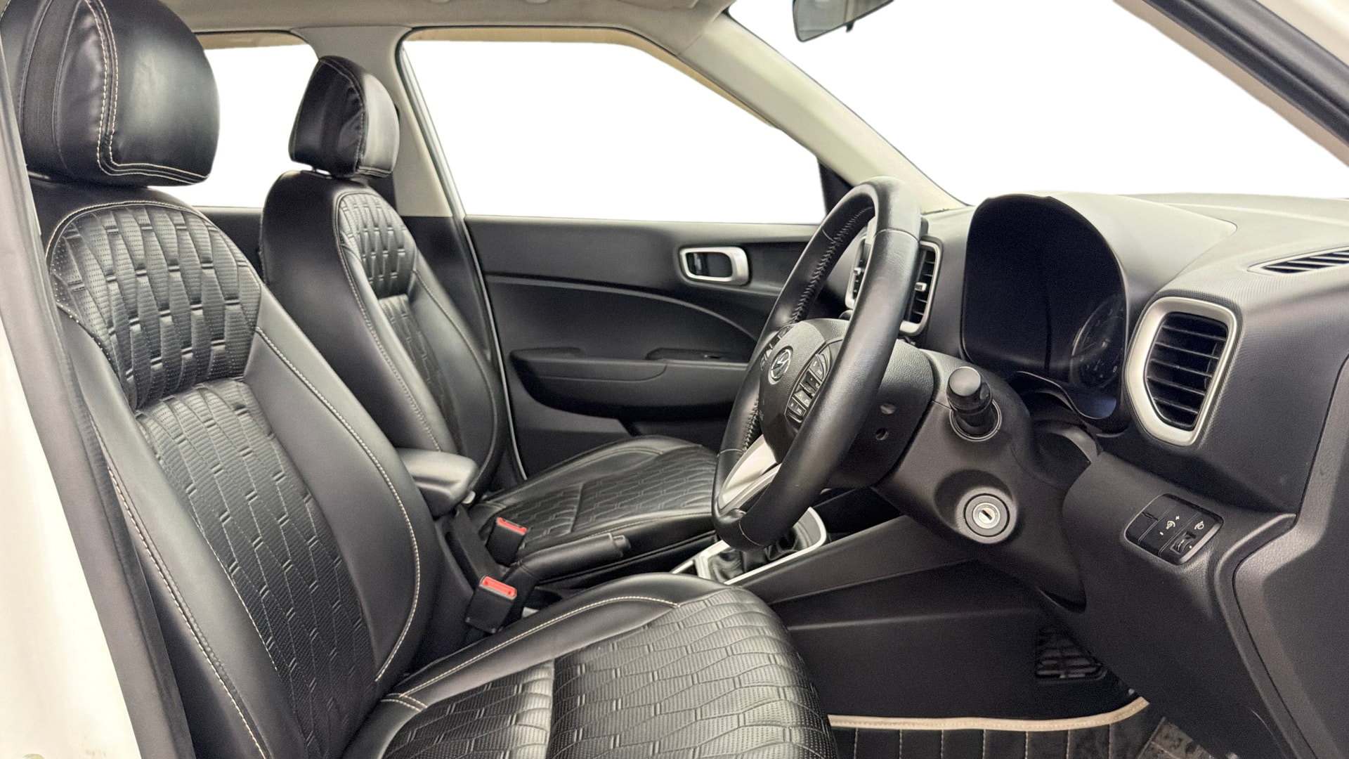 View 2020 Hyundai Venue SX 1.0 iMT Petrol Image 28 Used 2020 Hyundai Venue SX 1.0 iMT Petrol Image 28