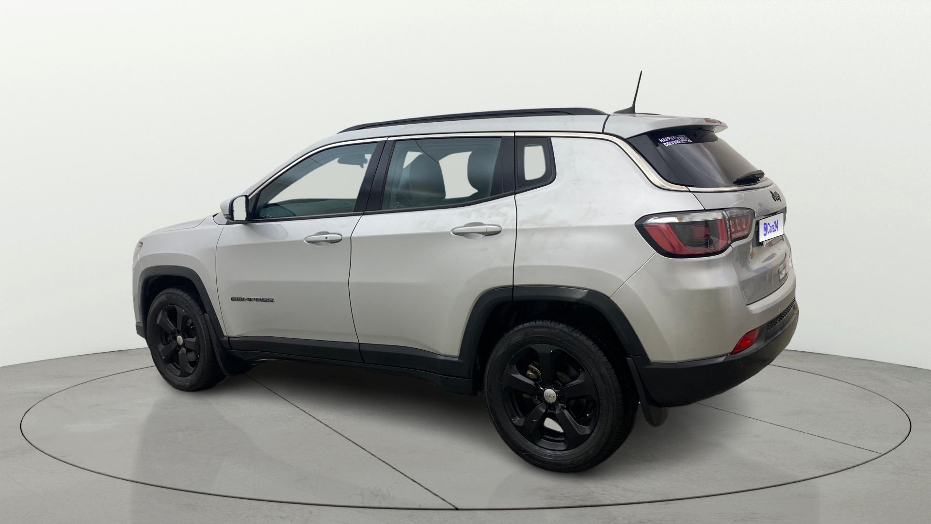 View 2019 Jeep Compass Limited 1.4 Multi AIR Petrol DDCT AT BS IV Image 2 Used 2019 Jeep Compass Limited 1.4 Multi AIR Petrol DDCT AT BS IV Image 2