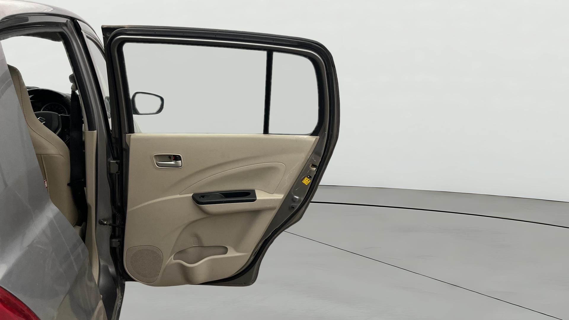 View 2018 Maruti Suzuki 1000 Base Variant Image 5 Used 2018 Maruti Suzuki 1000 Base Variant Image 5