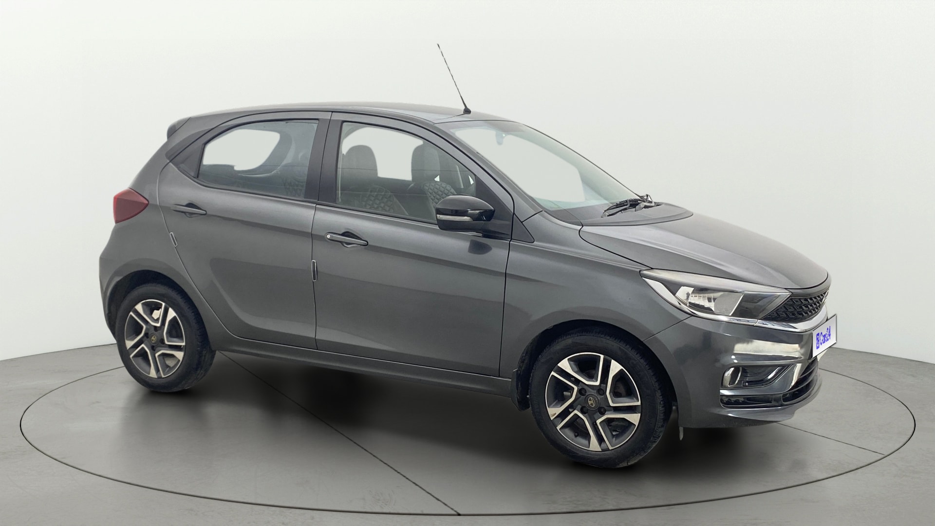 View 2021 Tata Tiago Revotorq XB Image 21 Used 2021 Tata Tiago Revotorq XB Image 21