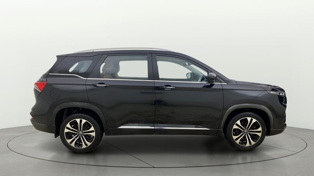 View MG Hector Plus Image 29 Used MG Hector Plus Image 29