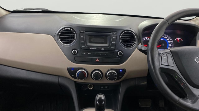 View Hyundai Grand i10 Image 17 Used Hyundai Grand i10 Image 17
