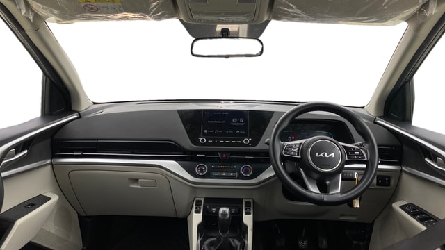 View Kia Carens Image 16 Used Kia Carens Image 16