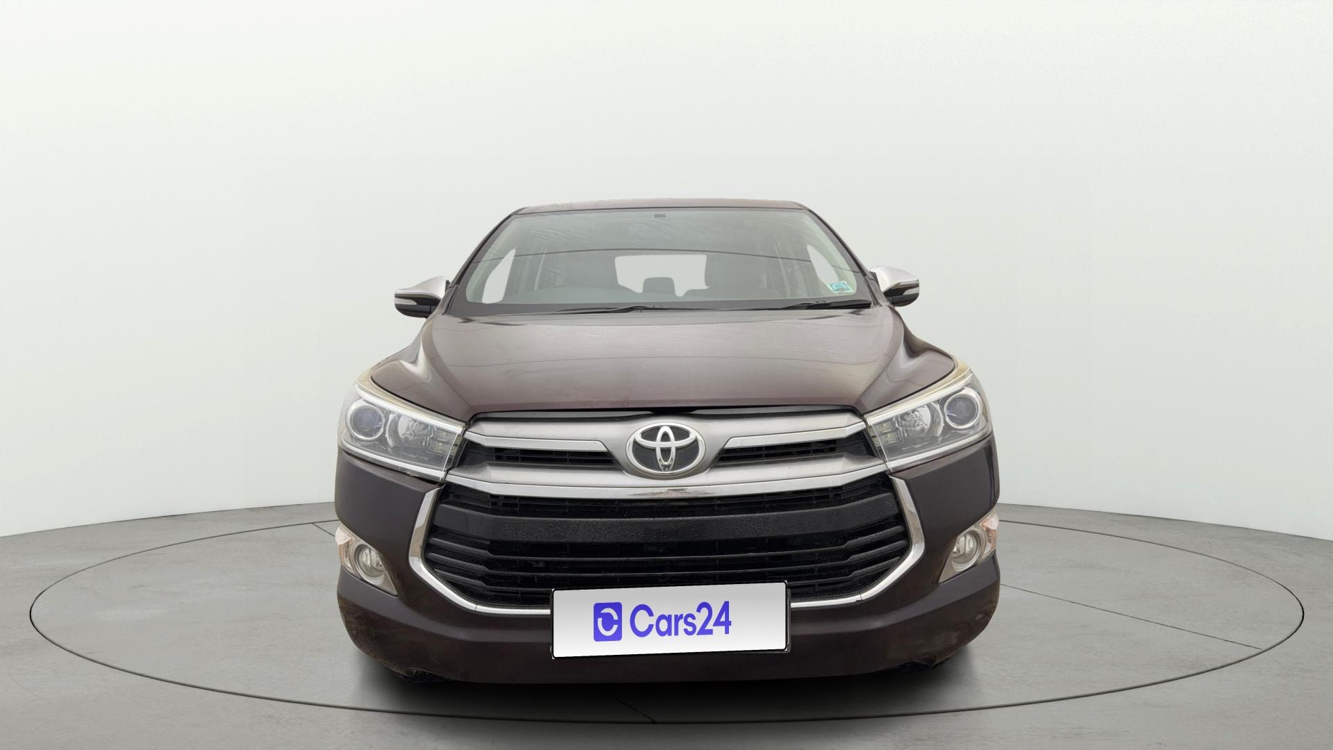 View 2016 Toyota Innova Crysta 2.7 ZX AT 7-Seater BS IV Image 1 Used 2016 Toyota Innova Crysta 2.7 ZX AT 7-Seater BS IV Image 1