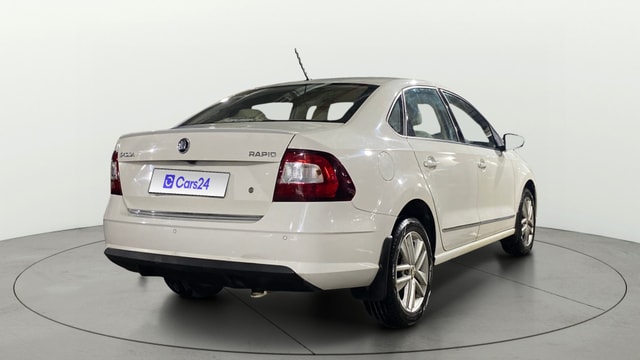 View Skoda Rapid Image 42 Used Skoda Rapid Image 42