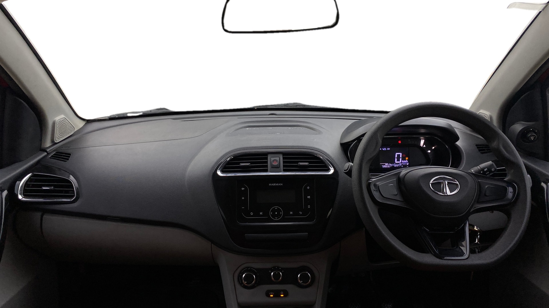 View 2020 Tata Tiago Revotorq XB Image 15 Used 2020 Tata Tiago Revotorq XB Image 15