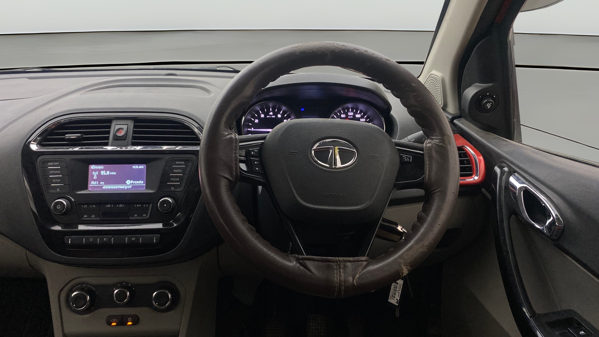 View 2019 Tata Tiago Revotorq XB Image 20 Used 2019 Tata Tiago Revotorq XB Image 20