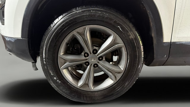 View Tata Harrier Image 36 Used Tata Harrier Image 36