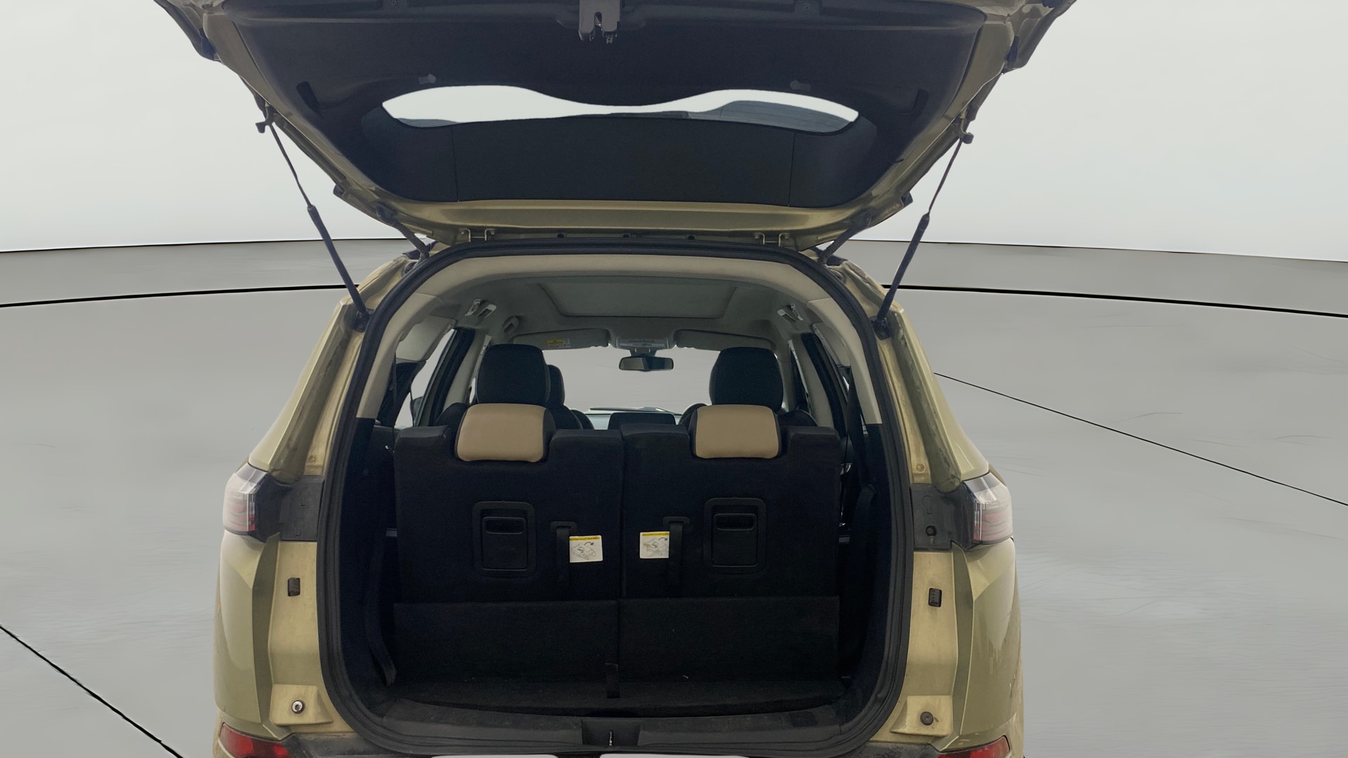 Used 2022 Tata Safari Used 2022 Tata Safari