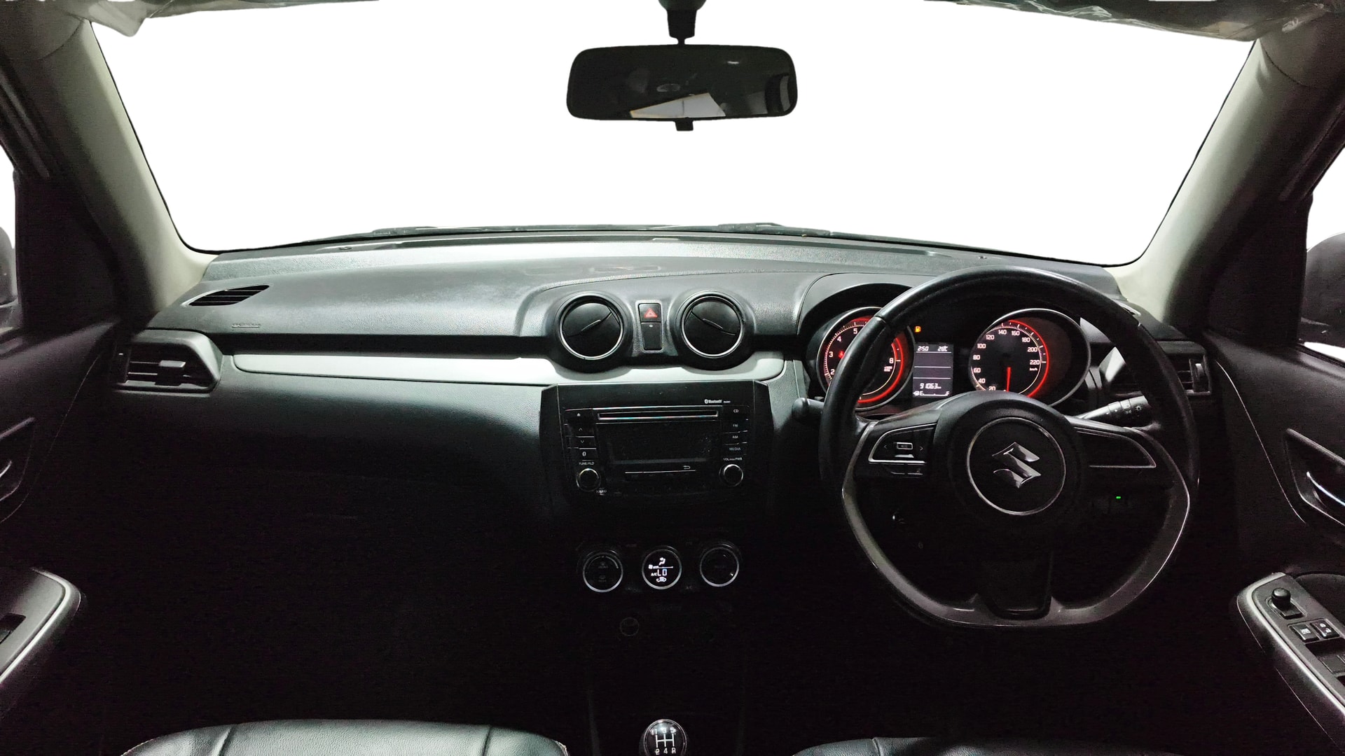 View 2018 Maruti Suzuki 1000 Base Variant Image 15 Used 2018 Maruti Suzuki 1000 Base Variant Image 15
