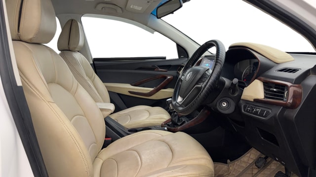 View MG Hector Image 27 Used MG Hector Image 27