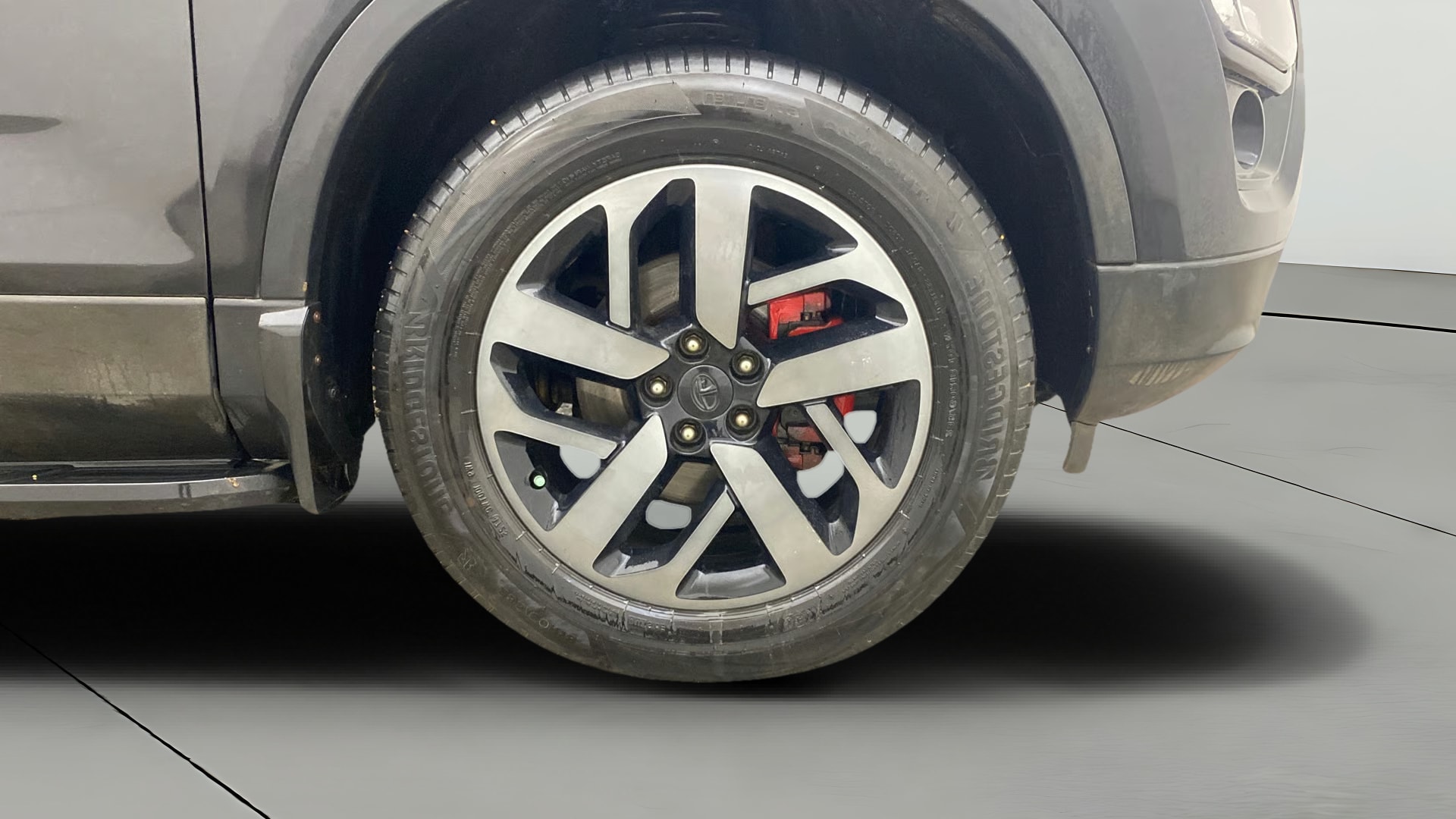 View 2023 Tata Safari 4X2 Image 43 Used 2023 Tata Safari 4X2 Image 43