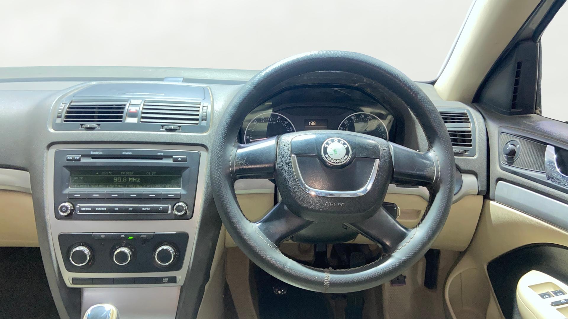 Used 2013 Skoda Laura Used 2013 Skoda Laura