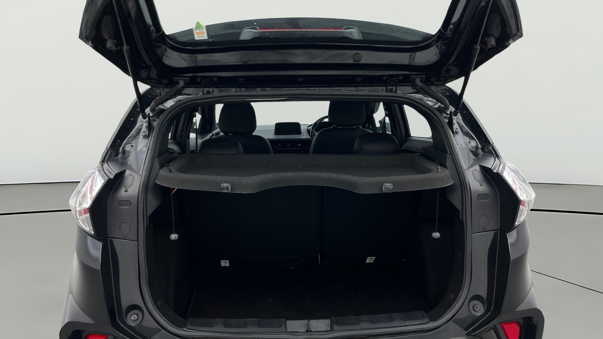 View 2022 Tata Nexon Revotron XE Image 42 Used 2022 Tata Nexon Revotron XE Image 42