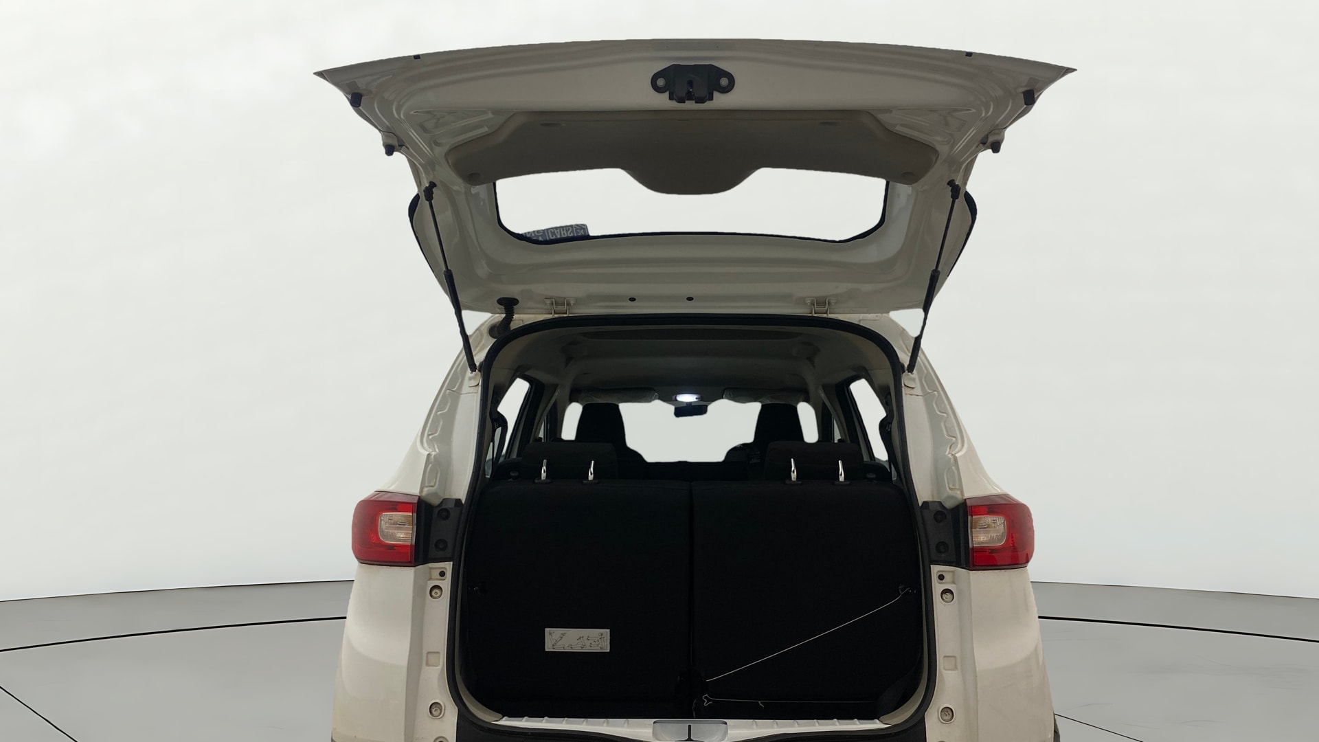 View 2025 Renault Triber Emotion Image 17 Used 2025 Renault Triber Emotion Image 17
