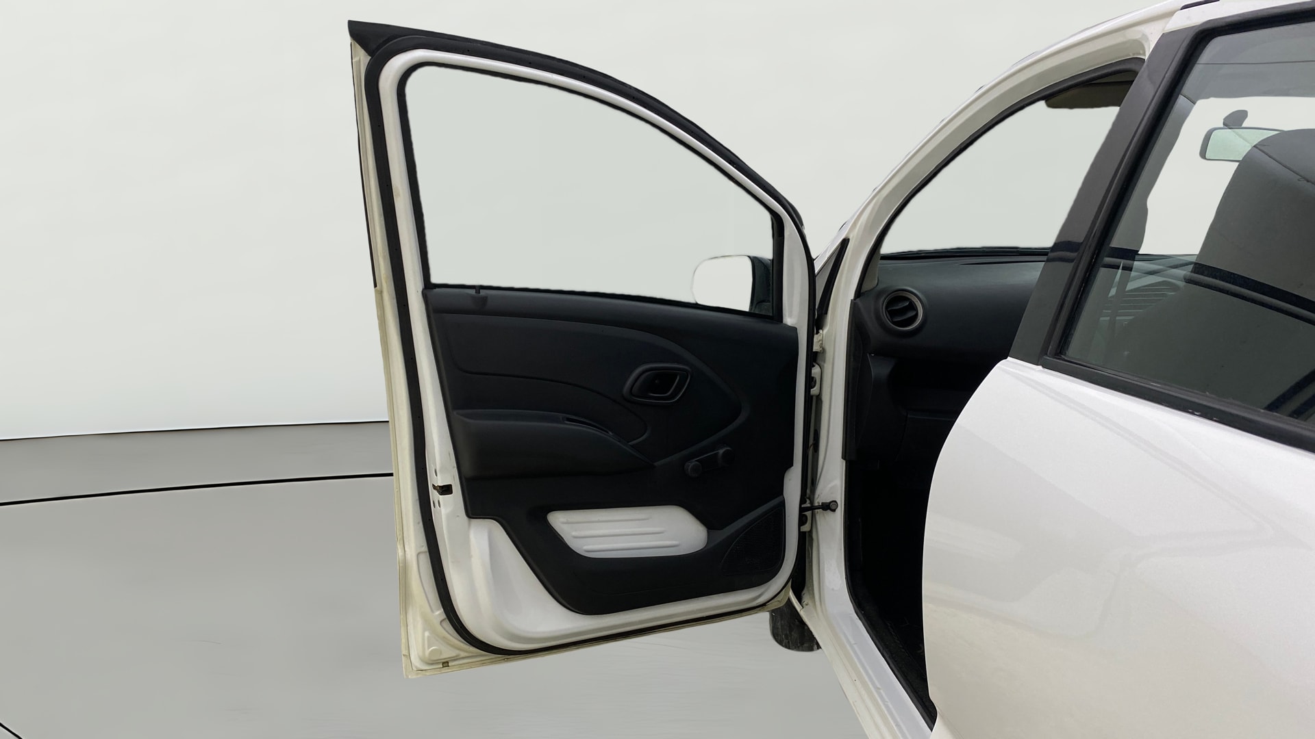 View 2019 Datsun Redi GO A Image 30 Used 2019 Datsun Redi GO A Image 30