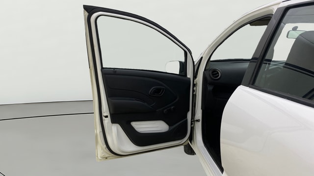 View Datsun Redi GO Image 30 Used Datsun Redi GO Image 30