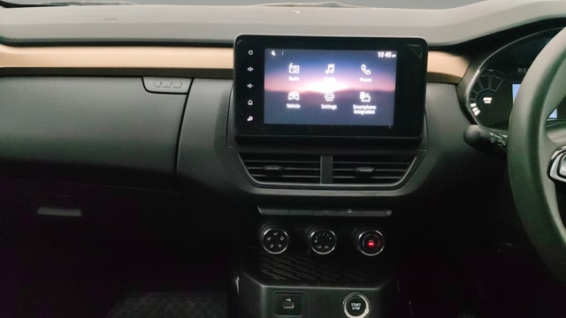 View Renault Kiger Image 17 Used Renault Kiger Image 17