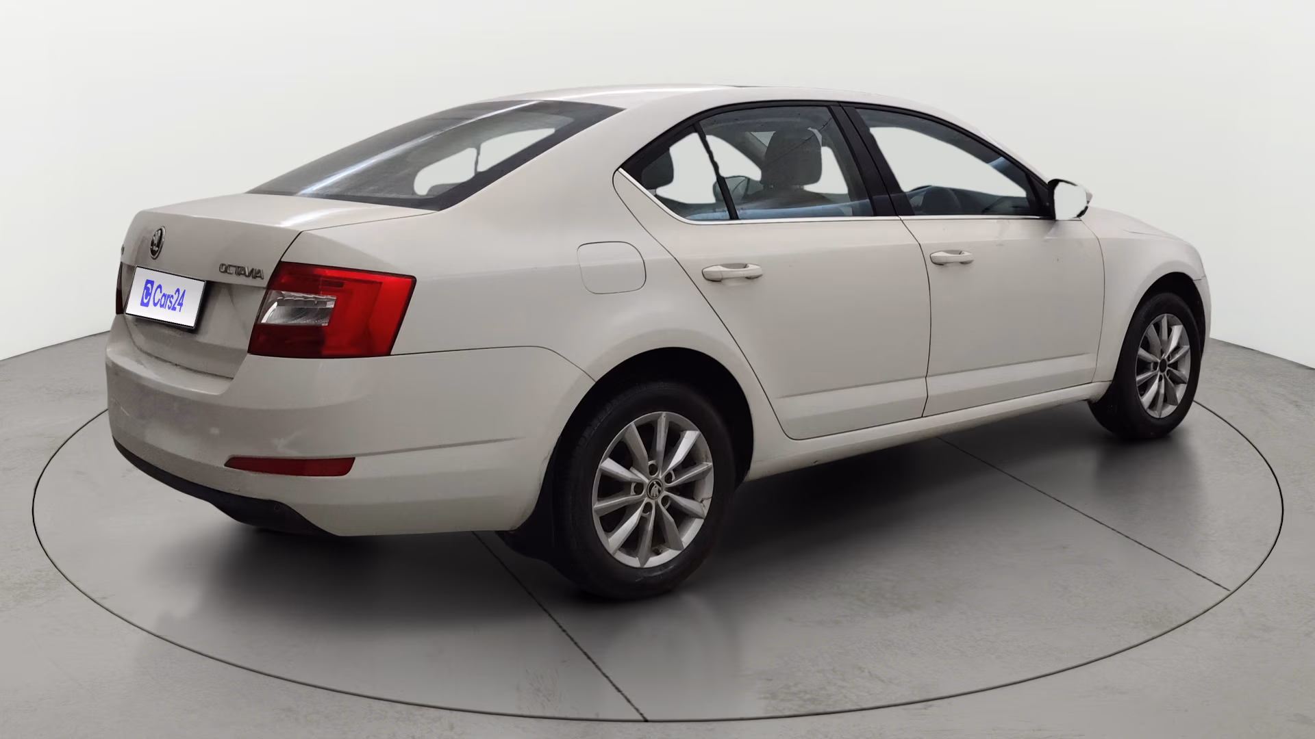 View 2015 Skoda Octavia 1.8 Elegance TSI AT Image 42 Used 2015 Skoda Octavia 1.8 Elegance TSI AT Image 42
