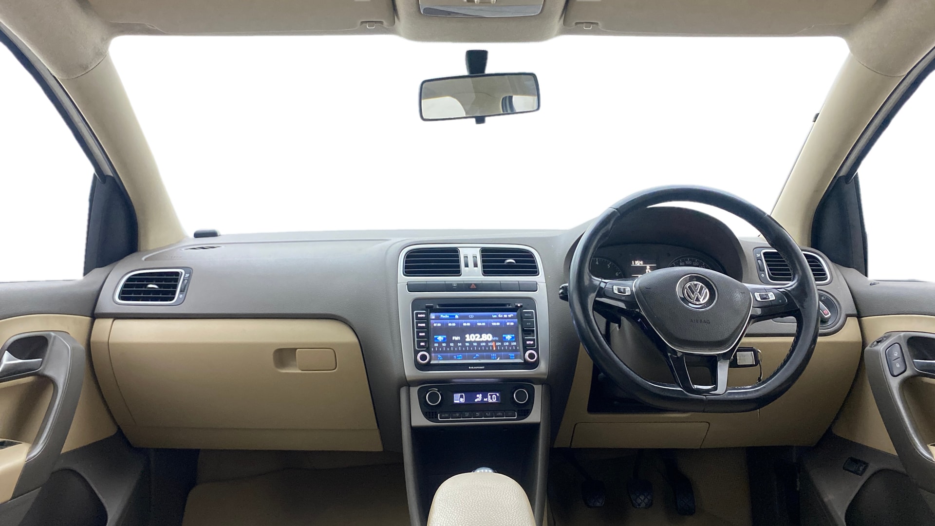 View 2016 Volkswagen Vento 1.2 L TSI Comfortline Petrol AT Image 16 Used 2016 Volkswagen Vento 1.2 L TSI Comfortline Petrol AT Image 16