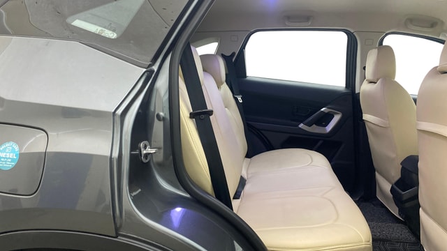 View Tata Harrier Image 30 Used Tata Harrier Image 30