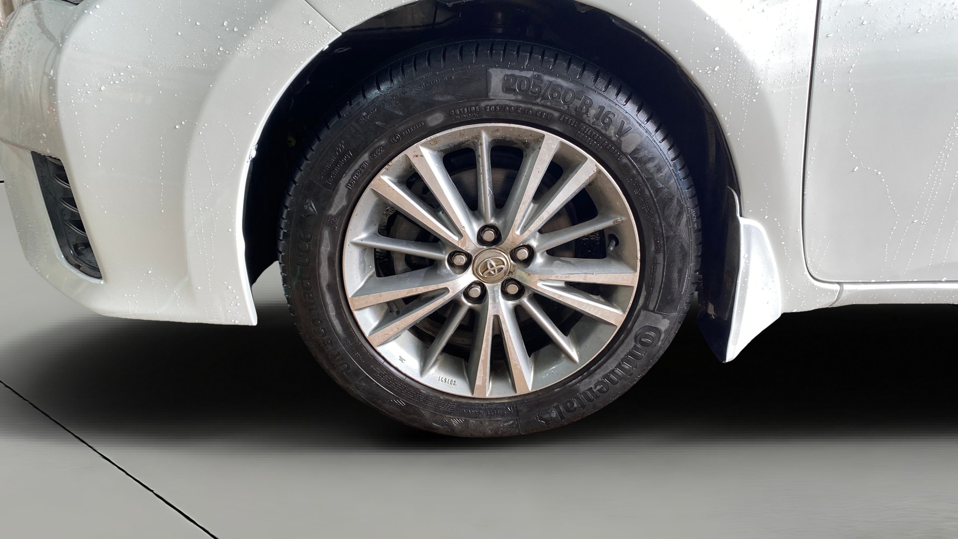 View 2015 Toyota Corolla Altis Diesel GL Image 29 Used 2015 Toyota Corolla Altis Diesel GL Image 29
