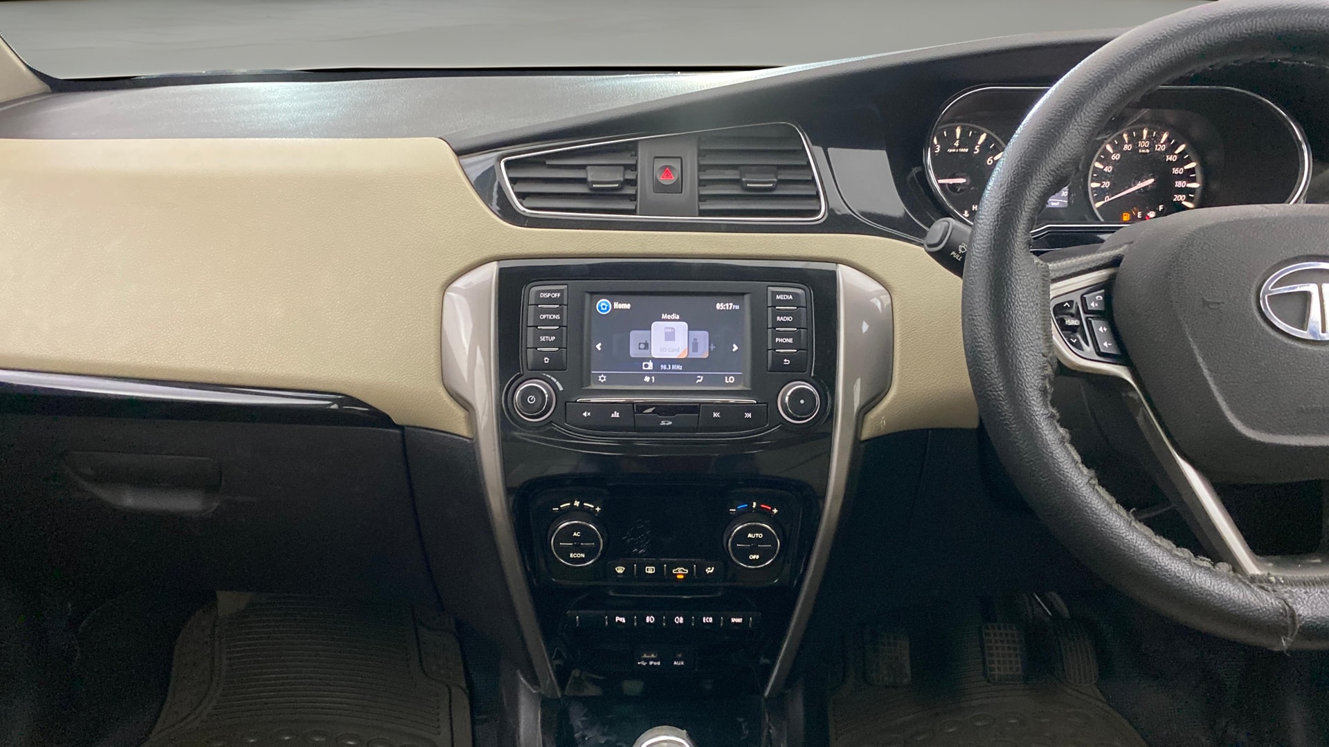 View 2014 Tata Zest XT Petrol Image 17 Used 2014 Tata Zest XT Petrol Image 17