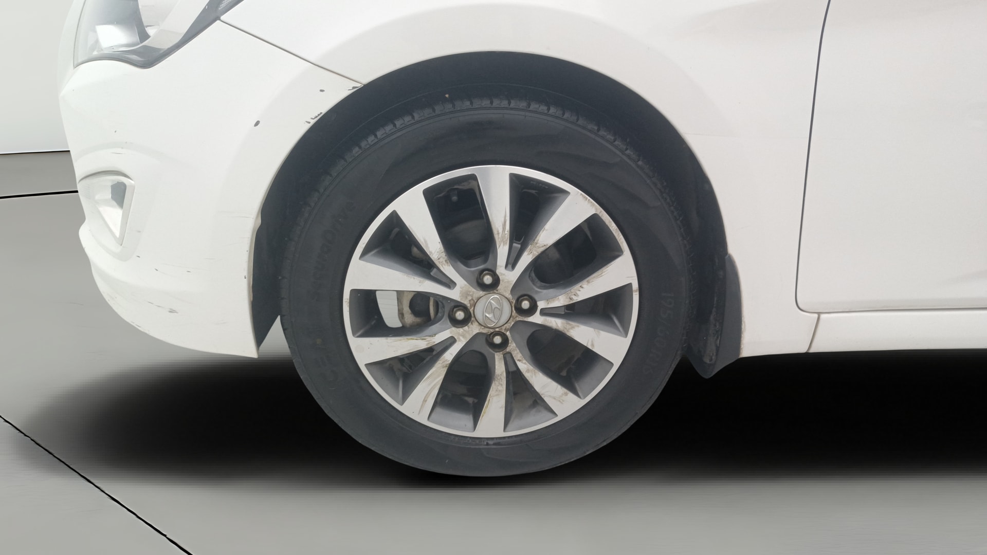 View 2017 Hyundai Verna 1.6 VTVT SX Image 34 Used 2017 Hyundai Verna 1.6 VTVT SX Image 34